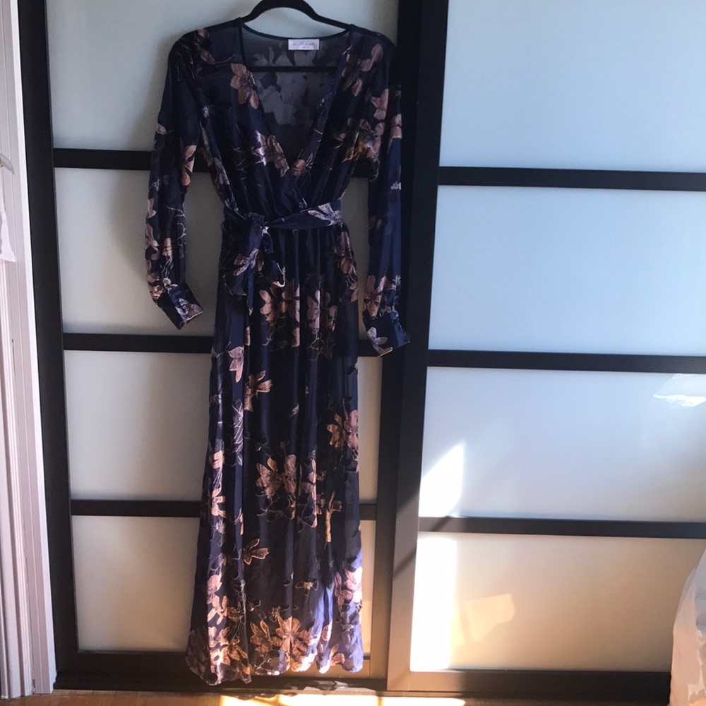 Long navy blue and velvet rose pattern dress